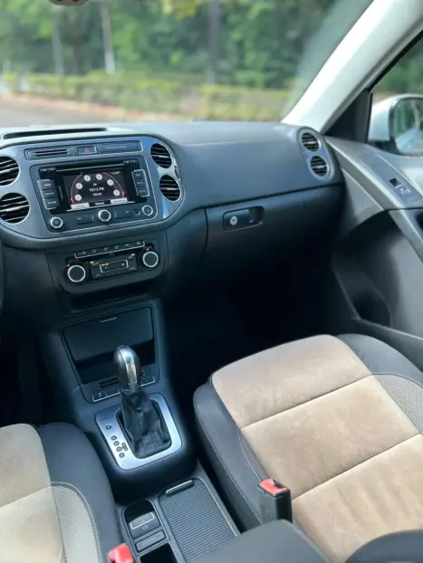 VOLKSWAGEN Tiguan 2.0 16V 4P FSI R-LINE TURBO AUTOM�TICO, Foto 19