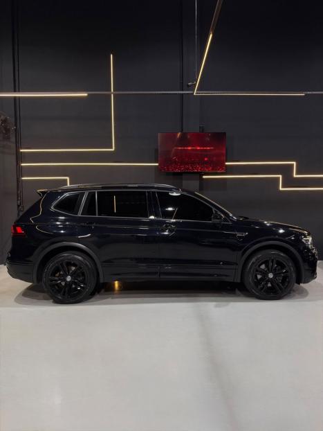 VOLKSWAGEN Tiguan 2.0 350 TSI TOTAL FLEX ALLSPACE R-LINE 4-MOTION TURBO AUTOM�TICO DSG, Foto 3