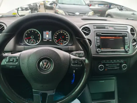VOLKSWAGEN Tiguan 2.0 16V 4P FSI 4WD TURBO AUTOM�TICO, Foto 11