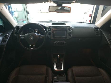 VOLKSWAGEN Tiguan 2.0 16V 4P TSI R-LINE TURBO AUTOM�TICO TIPTRONIC, Foto 5