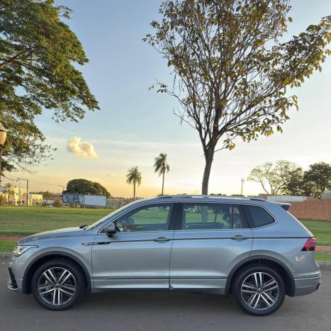 VOLKSWAGEN Tiguan 2.0 300 TSI ALLSPACE R-LINE TURBO AUTOM�TICO, Foto 4