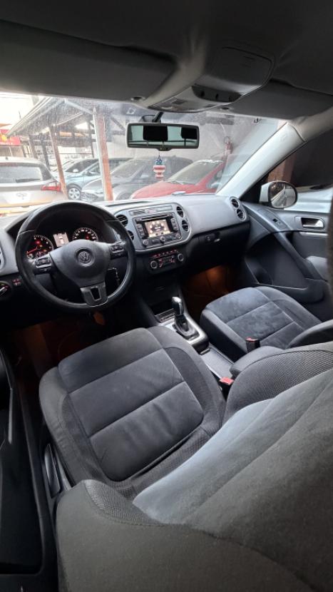 VOLKSWAGEN Tiguan 2.0 16V 4P TSI 4WD TURBO AUTOM�TICO, Foto 13