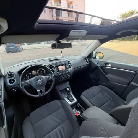 VOLKSWAGEN Tiguan 2.0 16V 4P TSI R-LINE TURBO AUTOMÁTICO TIPTRONIC, Foto 9