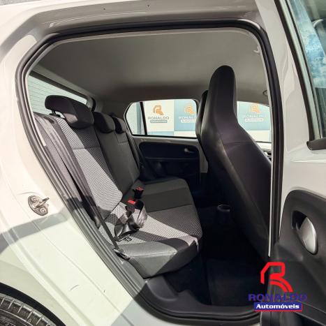 VOLKSWAGEN UP 1.0 12V 4P FLEX HIGH I-MOTION AUTOMATIZADO, Foto 5