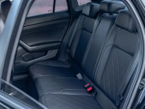 VOLKSWAGEN Virtus 1.4 4P 250 TSI EXCLUSIVE AUTOMÁTICO, Foto 11 VOLKSWAGEN Virtus 1.4 4P 250 TSI EXCLUSIVE AUTOMÁTICO, Foto 11