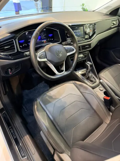 VOLKSWAGEN Virtus 1.0 4P 200 TSI FLEX COMFORTLINE AUTOMTICO, Foto 8