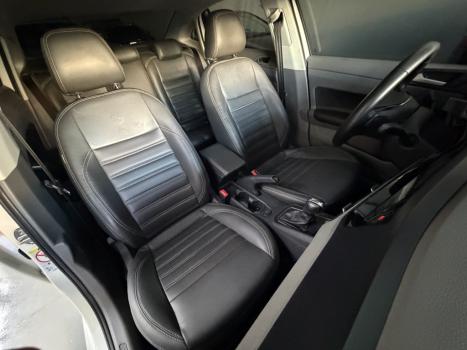 VOLKSWAGEN Virtus 1.0 4P 200 TSI FLEX COMFORTLINE AUTOM�TICO, Foto 10