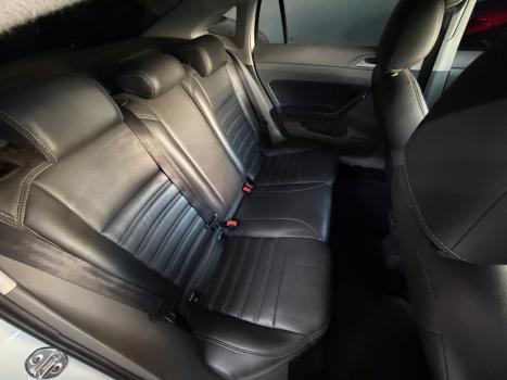 VOLKSWAGEN Virtus 1.0 4P 200 TSI FLEX COMFORTLINE AUTOM�TICO, Foto 11