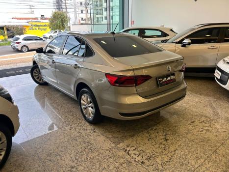 VOLKSWAGEN Virtus 1.0 4P 200 TSI FLEX COMFORTLINE AUTOM�TICO, Foto 5