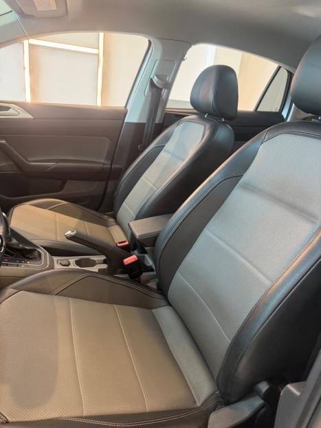 VOLKSWAGEN Virtus 1.0 4P 200 TSI FLEX HIGHLINE AUTOM�TICO, Foto 8