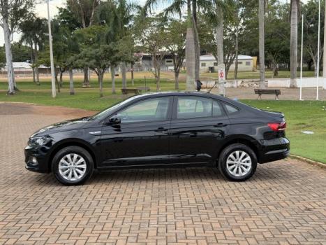 VOLKSWAGEN Virtus 1.0 4P 200 TSI FLEX COMFORTLINE AUTOM�TICO, Foto 4