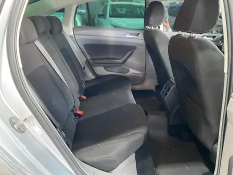 VOLKSWAGEN Virtus 1.0 4P 200 TSI FLEX COMFORTLINE AUTOM�TICO, Foto 12