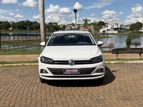 VOLKSWAGEN Virtus 1.0 4P 200 TSI FLEX COMFORTLINE AUTOM�TICO, Foto 2