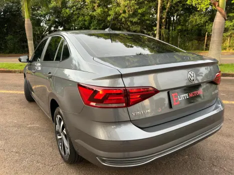 VOLKSWAGEN Virtus 1.0 4P 200 TSI FLEX COMFORTLINE AUTOM�TICO, Foto 4