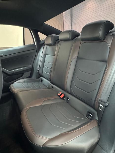 VOLKSWAGEN Virtus 1.0 4P 200 TSI FLEX HIGHLINE AUTOM�TICO, Foto 11