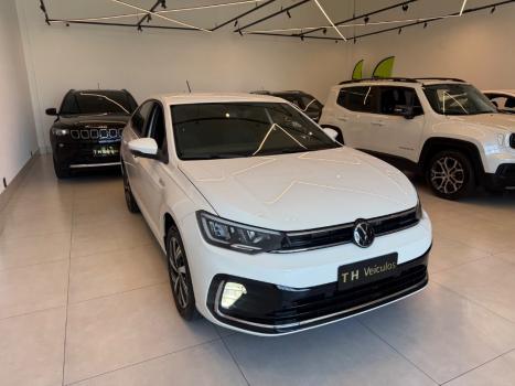 VOLKSWAGEN Virtus 1.0 4P 200 TSI FLEX HIGHLINE AUTOM�TICO, Foto 2