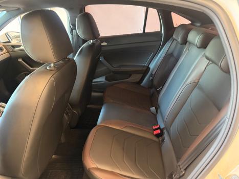 VOLKSWAGEN Virtus 1.0 4P 200 TSI FLEX HIGHLINE AUTOM�TICO, Foto 11