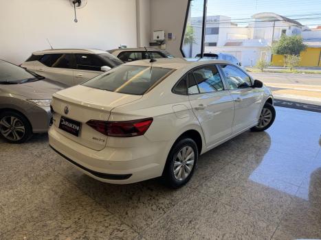 VOLKSWAGEN Virtus 1.0 4P 200 TSI FLEX COMFORTLINE AUTOM�TICO, Foto 6