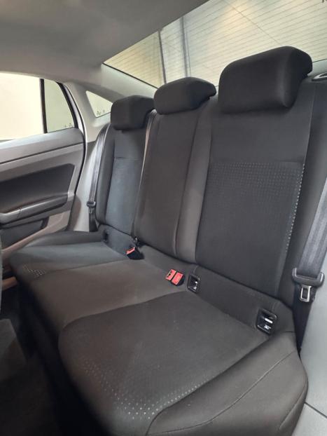 VOLKSWAGEN Virtus 1.0 4P 200 TSI FLEX COMFORTLINE AUTOM�TICO, Foto 12