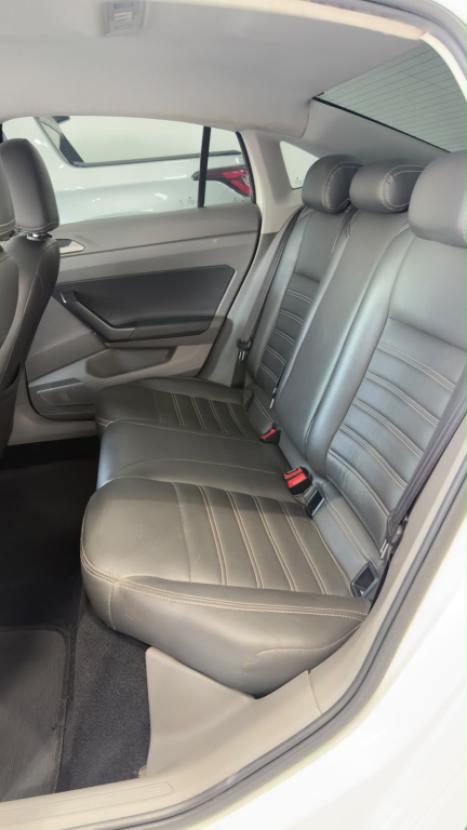 VOLKSWAGEN Virtus 1.0 4P 200 TSI FLEX COMFORTLINE AUTOMÁTICO, Foto 11