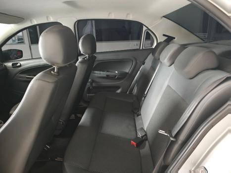 VOLKSWAGEN Voyage 1.0 4P FLEX, Foto 6