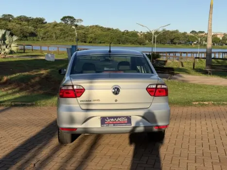 VOLKSWAGEN Voyage 1.0 4P FLEX, Foto 8