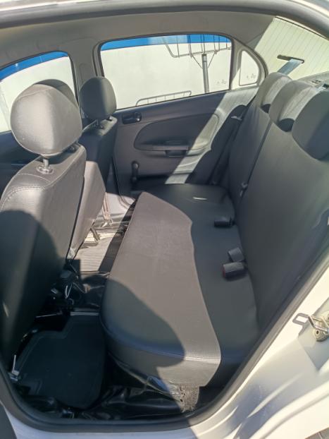 VOLKSWAGEN Voyage 1.0 4P FLEX, Foto 4