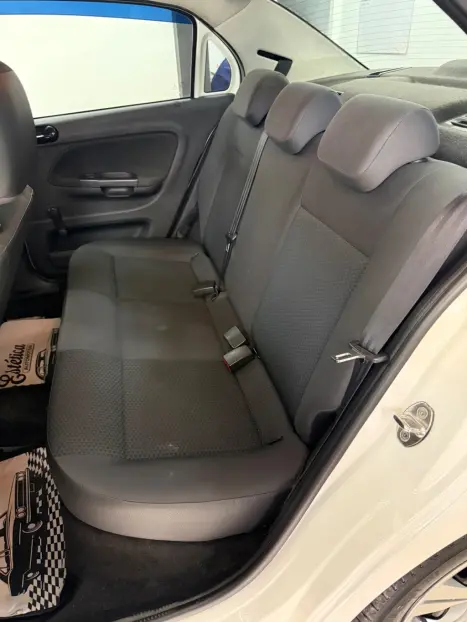 VOLKSWAGEN Voyage 1.0 4P FLEX, Foto 15