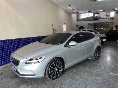 VOLVO V40 2.0 4P T4 MOMENTUM TURBO AUTOM�TICO, Foto 2