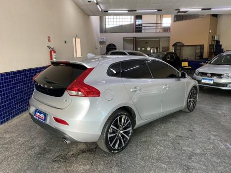 VOLVO V40 2.0 4P T4 MOMENTUM TURBO AUTOM�TICO, Foto 7