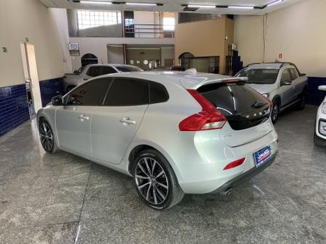 VOLVO V40 2.0 4P T4 MOMENTUM TURBO AUTOM�TICO, Foto 8