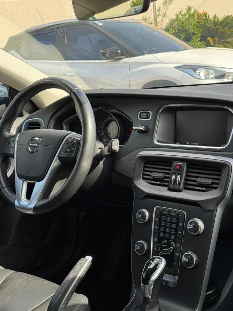 VOLVO V40 2.0 4P T4 KINETIC TURBO AUTOM�TICO, Foto 8