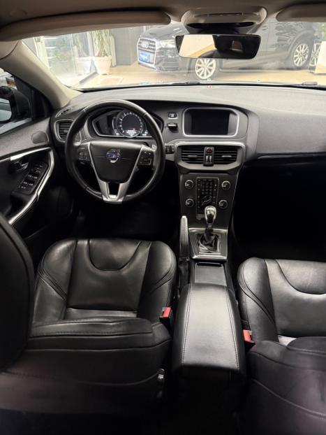 VOLVO V40 2.0 4P T4 MOMENTUM TURBO AUTOM�TICO, Foto 19