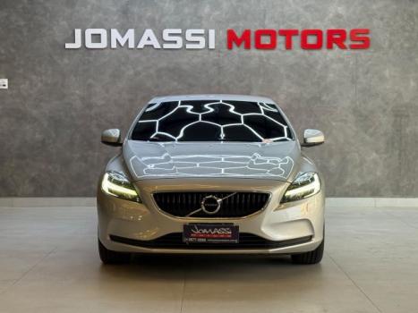 VOLVO V40 2.0 4P T4 MOMENTUM TURBO AUTOM�TICO, Foto 2