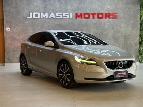 VOLVO V40 2.0 4P T4 MOMENTUM TURBO AUTOM�TICO, Foto 3