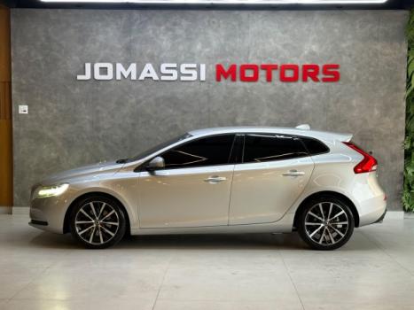 VOLVO V40 2.0 4P T4 MOMENTUM TURBO AUTOM�TICO, Foto 5