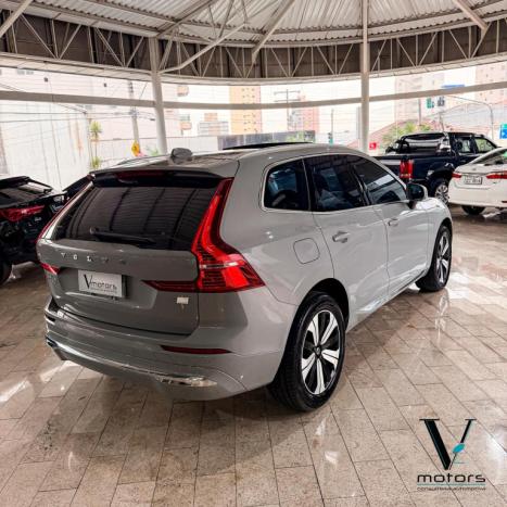VOLVO XC60 2.0 16V 4P T8 RECHARGE H�BRIDO PLUS AWD TURBO GEARTRONIC AUTOM�TICO, Foto 4