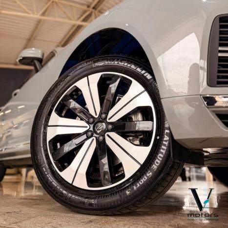 VOLVO XC60 2.0 16V 4P T8 RECHARGE H�BRIDO PLUS AWD TURBO GEARTRONIC AUTOM�TICO, Foto 7