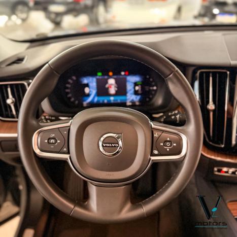 VOLVO XC60 2.0 16V 4P T8 RECHARGE H�BRIDO PLUS AWD TURBO GEARTRONIC AUTOM�TICO, Foto 9