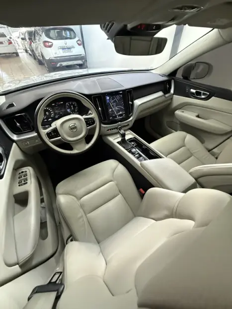 VOLVO XC60 2.0 4P T5 MOMENTUM TURBO AUTOM�TICO, Foto 7