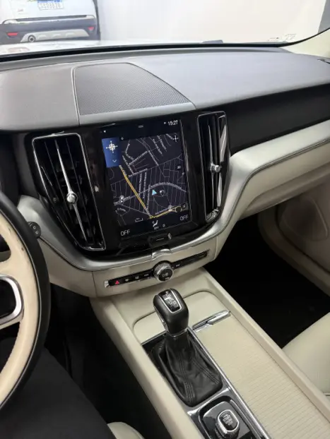 VOLVO XC60 2.0 4P T5 MOMENTUM TURBO AUTOM�TICO, Foto 14