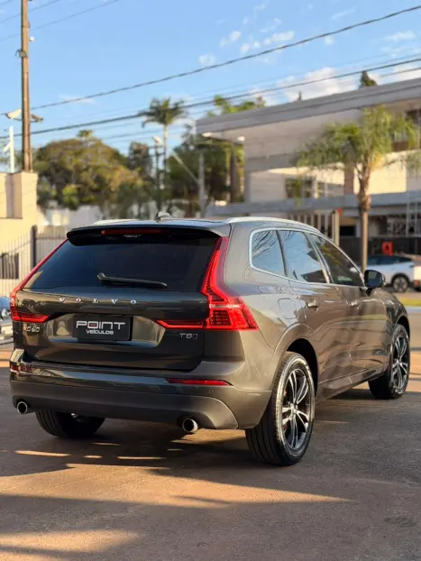 VOLVO XC60 2.0 4P T5 MOMENTUM TURBO AUTOM�TICO, Foto 2