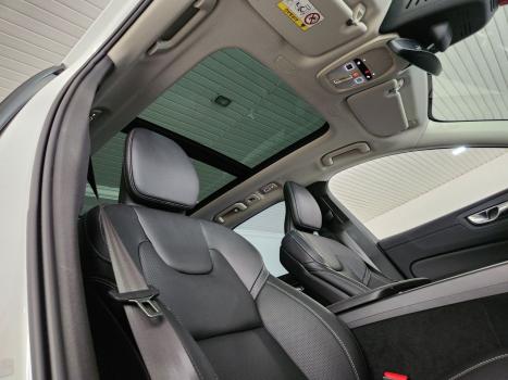 VOLVO XC60 2.0 4P T8 RECHARGE ULTRA AWD GEARTRONIC AUTOM�TICO, Foto 11