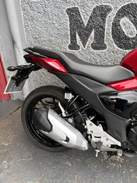 YAMAHA FZ 15 Fazer ABS, Foto 10