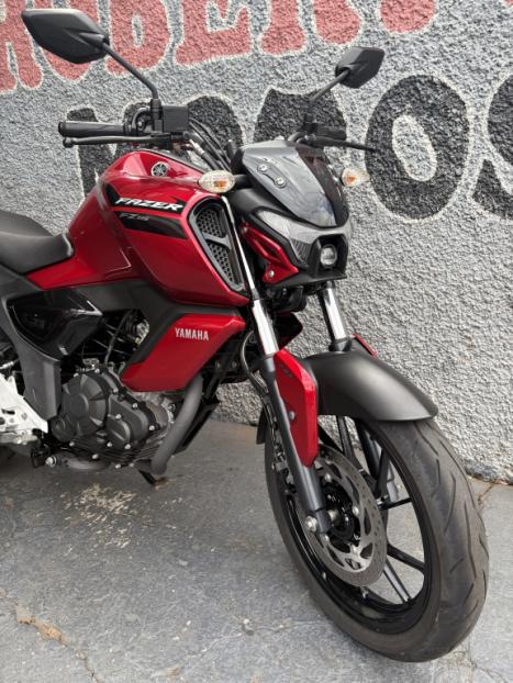 YAMAHA FZ 15 Fazer ABS, Foto 12