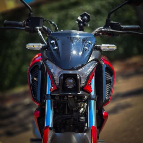 YAMAHA FZ 15 Fazer ABS, Foto 6
