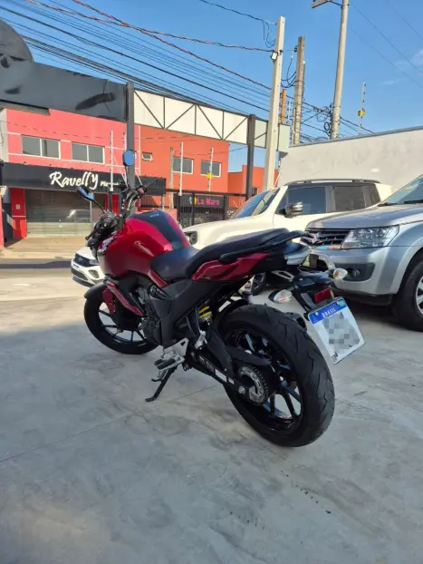 YAMAHA FZ 15 Fazer ABS, Foto 3