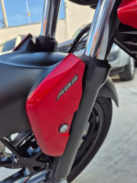 YAMAHA FZ 15 Fazer ABS, Foto 8