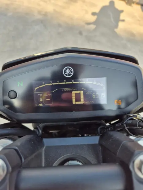 YAMAHA FZ 15 Fazer ABS, Foto 12