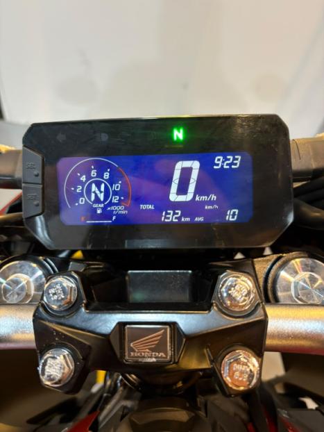 YAMAHA FZ 15 Fazer ABS, Foto 4
